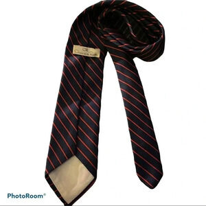 Vintage Oscar  de la Renta silk Tie EUC